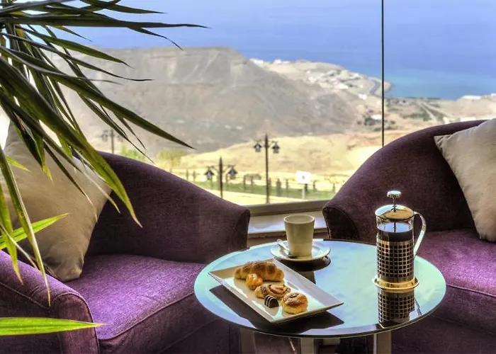 Alpesi faház Porto Sokna Water Front Ground Floor Family Only *